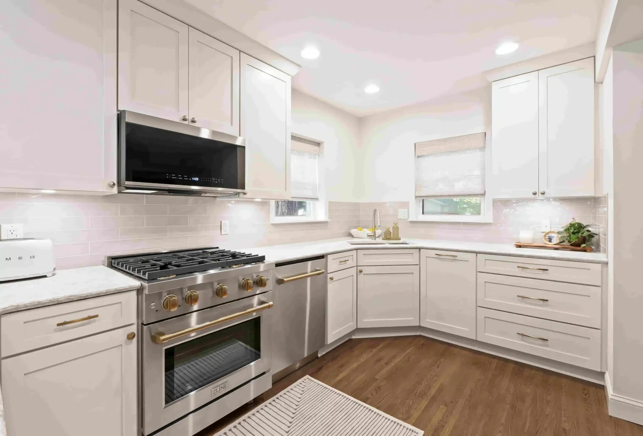 corner cabinets
