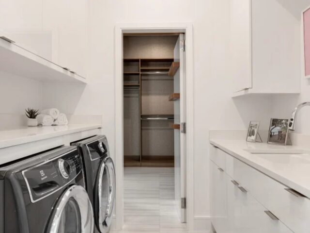 Custom laundry room and pantry cabinetry by Mastery Cabinetry Orlando